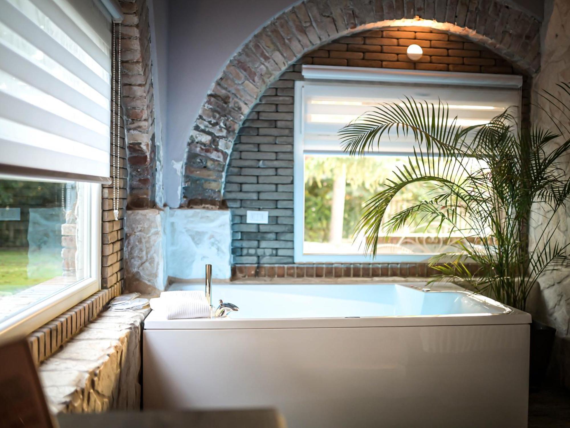 Paradise Ranch Hotell Borgo Sabotino Eksteriør bilde